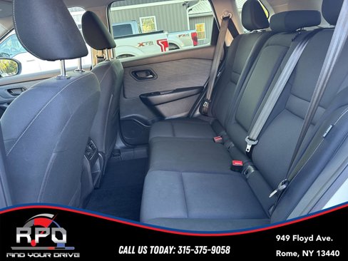 Used 2021 Nissan Rogue SV image 16