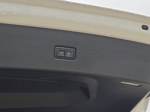 Used 2023 Audi SQ8 Prestige w/ Prestige Package image 13
