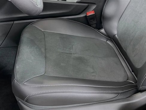 New 2025 Jeep Grand Cherokee L Altitude image 19