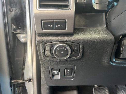 Used 2020 Ford F150 XLT w/ Equipment Group 302A Luxury image 21
