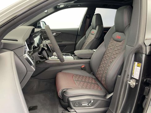 New 2025 Audi RS Q8 performance image 5
