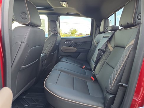 New 2026 GMC Canyon Denali image 16