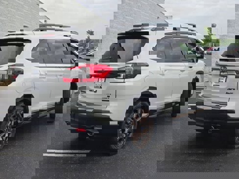 New 2025 Subaru Ascent Bronze Edition image 11
