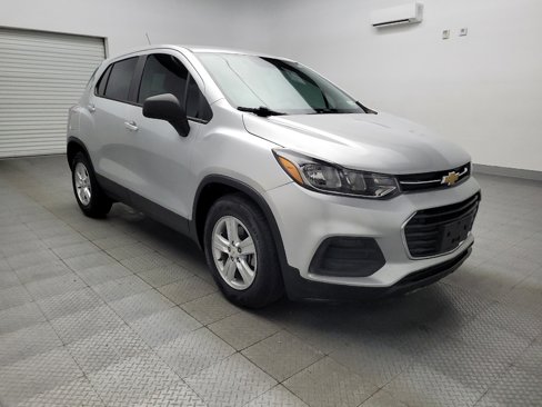 Used 2020 Chevrolet Trax LS w/ Tint and Cruise Package image 13