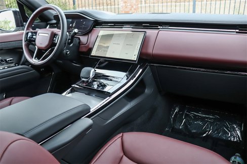 Used 2025 Land Rover Range Rover Sport Dynamic SE image 14