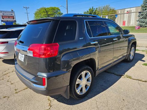 Used 2017 GMC Terrain SLT image 3