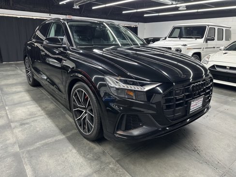 Used 2023 Audi Q8 Prestige image 9
