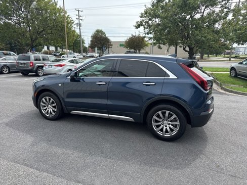 Used 2019 Cadillac XT4 Premium Luxury image 6