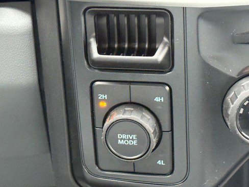 New 2025 Ford F550 4x4 Regular Cab Super Duty image 19