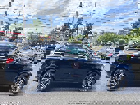 Used 2018 Mercedes-Benz GLC 300 4MATIC image 13