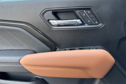 New 2026 GMC Canyon AT4 w/ Technology Plus Package image 11