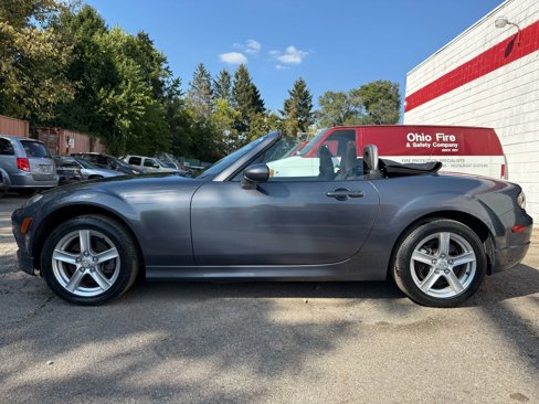 Used 2006 MAZDA MX-5 Miata Touring w/ Appearance Pkg image 8