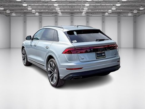 Certified 2025 Audi Q8 Premium image 3
