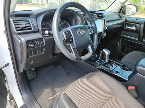 Used 2024 Toyota 4Runner TRD Off-Road image 15
