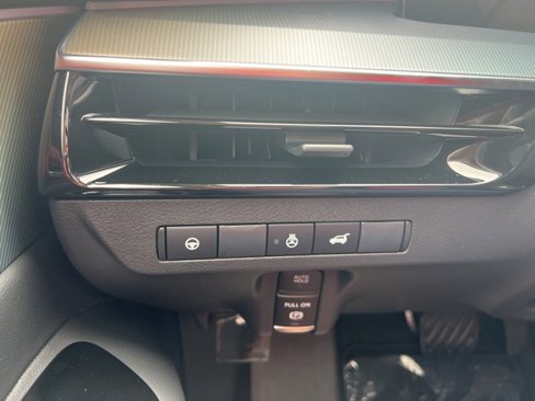 New 2025 Nissan Murano SL image 14
