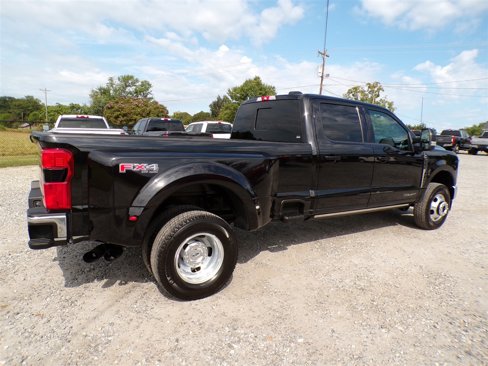 Used 2024 Ford F350 Lariat image 9