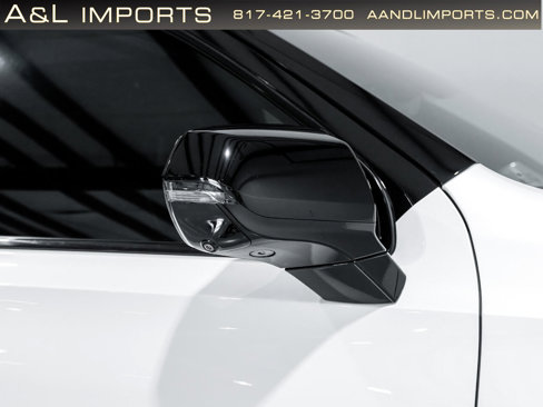 Used 2023 Cadillac Escalade ESV Sport Platinum w/ LPO, ONYX Package image 19