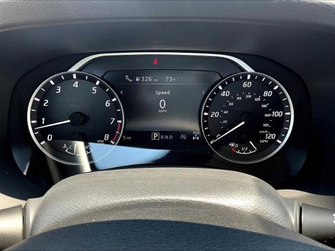Certified 2025 Nissan Frontier SV image 24