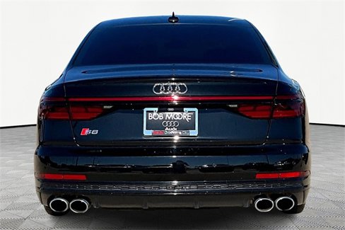Used 2020 Audi S8 L w/ S8 Executive Package image 4