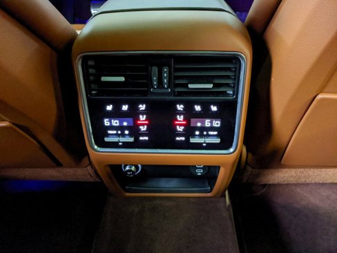 Used 2020 Porsche Cayenne S image 24