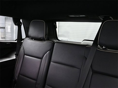 Used 2023 GMC Yukon SLT image 9