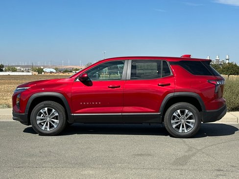 New 2026 Chevrolet Equinox LT w/ Convenience Package II image 7