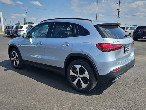 New 2026 Mercedes-Benz GLA 250 image 4