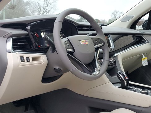 New 2025 Cadillac XT6 Premium Luxury w/ LPO, Floor Liner Package image 10