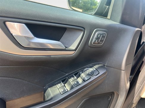 Used 2022 Ford Escape SEL w/ Technology Package image 14
