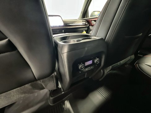 New 2026 Chevrolet Traverse RS w/ LPO, Floor Liner Package image 24