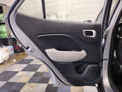 Used 2023 Hyundai Venue SEL image 28
