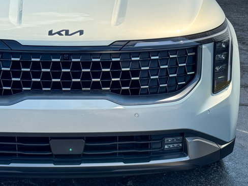 New 2026 Kia Carnival SX image 11