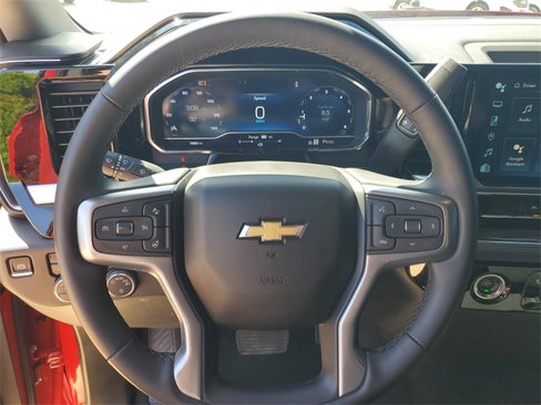 Used 2024 Chevrolet Silverado 1500 LT image 15