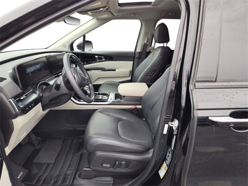 Used 2024 Kia Carnival SX Prestige image 14