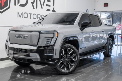 Used 2024 GMC Sierra EV Denali image 8