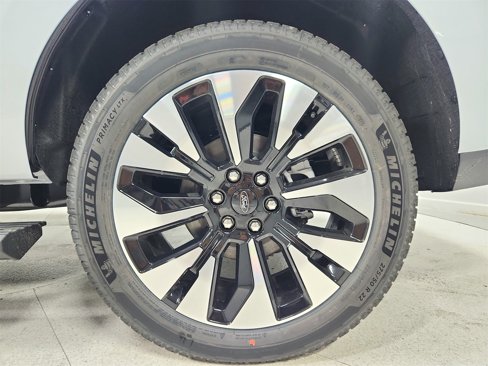 New 2025 Ford Expedition Platinum image 59