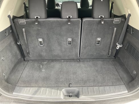 Used 2024 Nissan Pathfinder SV image 43