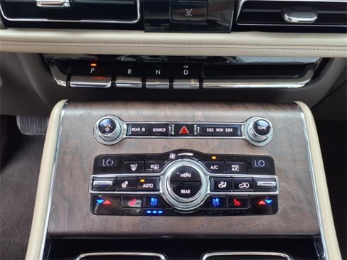 Used 2020 Lincoln Aviator Reserve w/ Equipment Group 202A image 20
