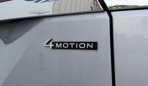 Used 2025 Volkswagen Atlas SE image 6