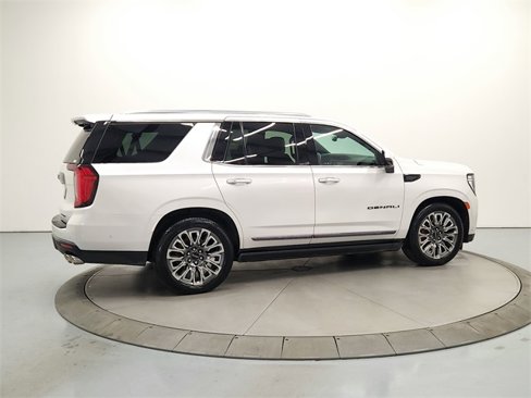 Used 2024 GMC Yukon Denali Ultimate image 8