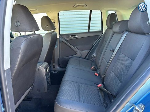 Used 2017 Volkswagen Tiguan Limited image 13