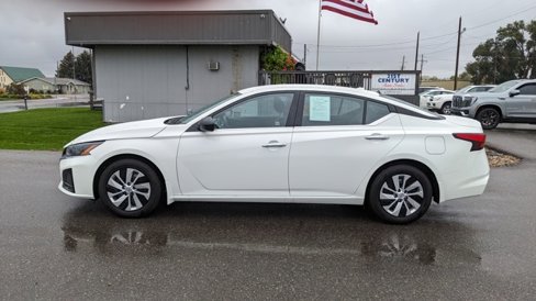 Used 2025 Nissan Altima 2.5 S image 1