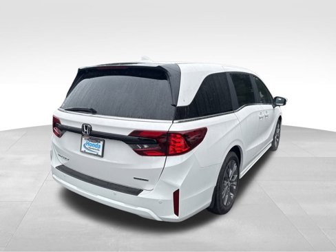 New 2025 Honda Odyssey Touring image 8