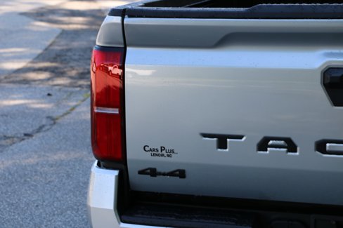 Used 2024 Toyota Tacoma TRD Sport image 6