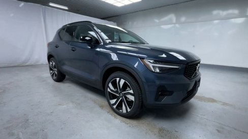 New 2026 Volvo XC40 B5 Plus w/ Protection Package Premier image 18