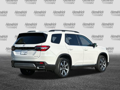 Used 2025 Honda Pilot Elite image 5