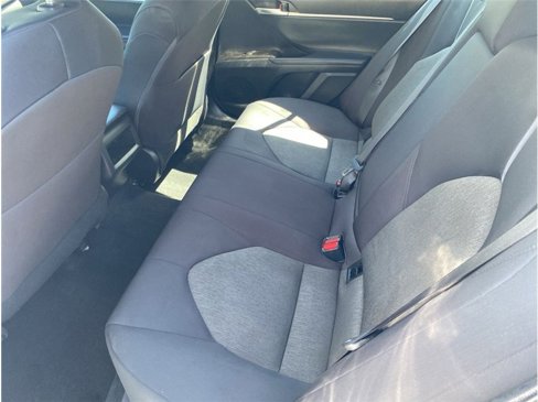 Used 2022 Toyota Camry LE image 27