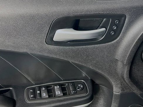 Used 2015 Dodge Charger SXT w/ Plus Group image 19