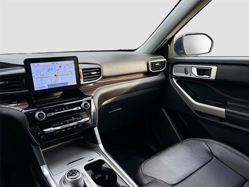 Used 2024 Ford Explorer Limited image 26