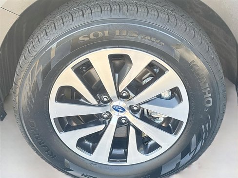 Used 2024 Subaru Outback Premium image 34